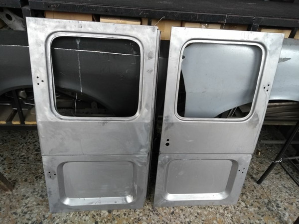 Land Cruiser 40 Series Replacement Ambulance Door