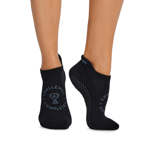 33THREADS - GRIP SAVVY EVERGREEN CHALLENGE SOCK - BLACK BLUE METALLIC