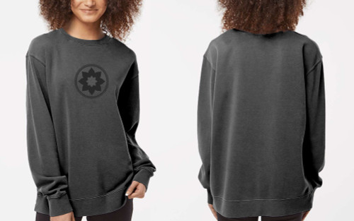 CLUB PILATES - MANDALA CREW NECK - PIGMENT BLACK