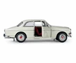  IXO 1/8 Volvo S122 Amazon 