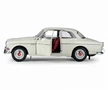  IXO 1/8 Volvo S122 Amazon 