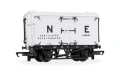Hornby Railways Hornby RailRoad: Refrigerator Van 