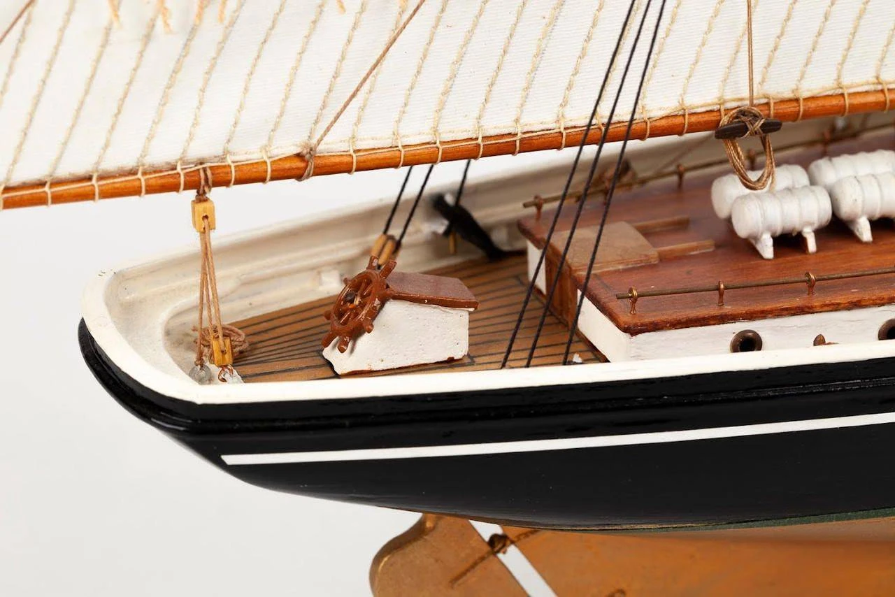 Maquette bateau en bois : Bluenose II - Constructo - Rue des Maquettes