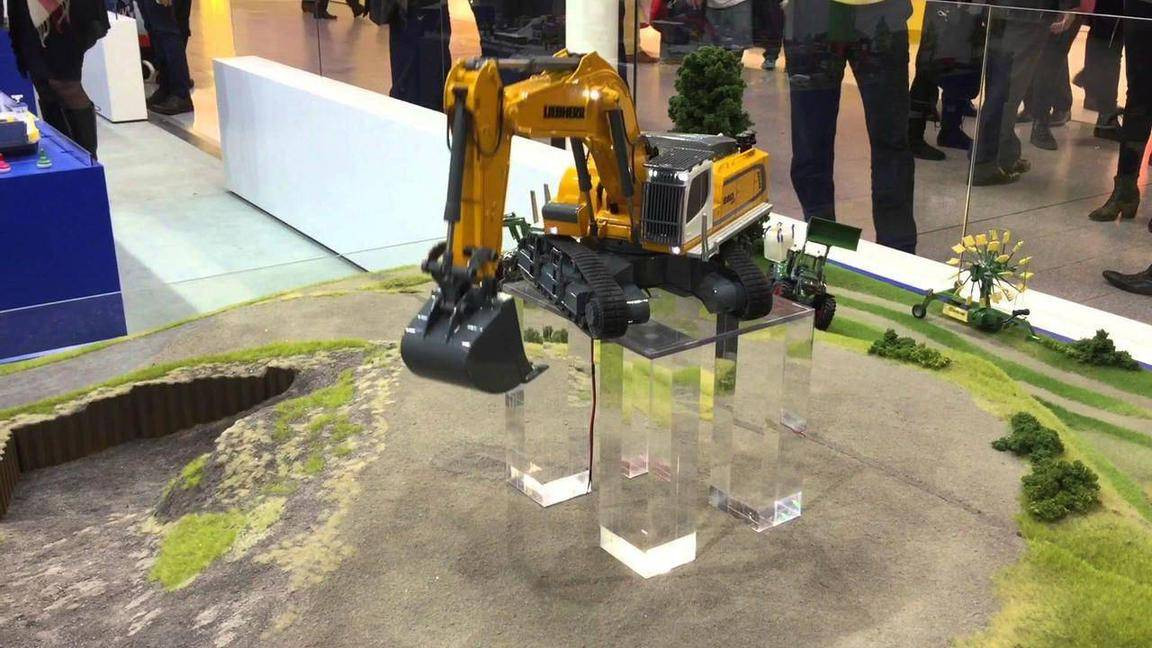 Siku RC 1/32 Liebherr R980 SME Crawler Excavator - Wonderland
