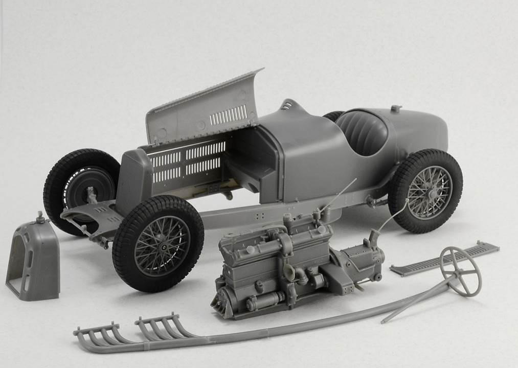 Italeri 1/12 Alfa Romeo 8C 2300 Monza - Wonderland Models | IT4706