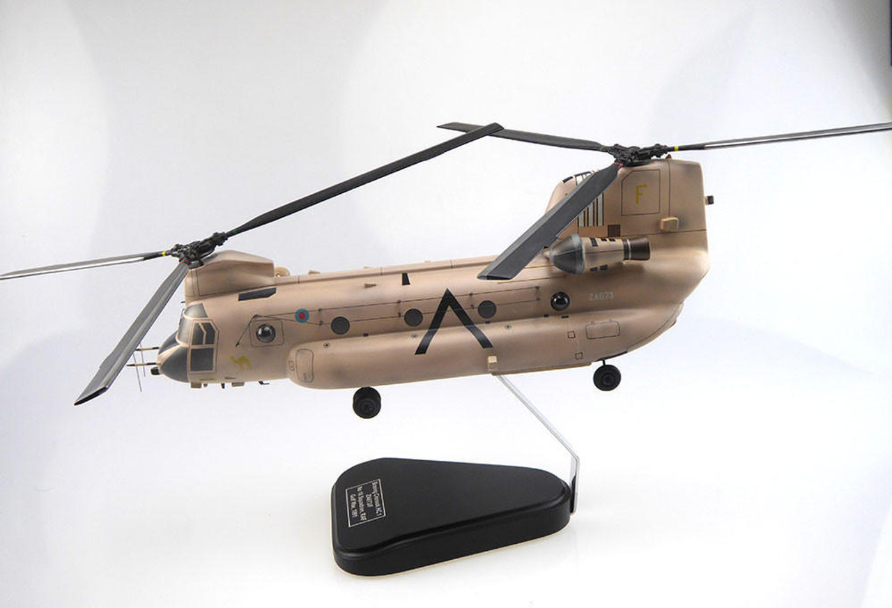 Bravo Delta Models Boeing Chinook HC.1 ZA673/F Model Helicopter