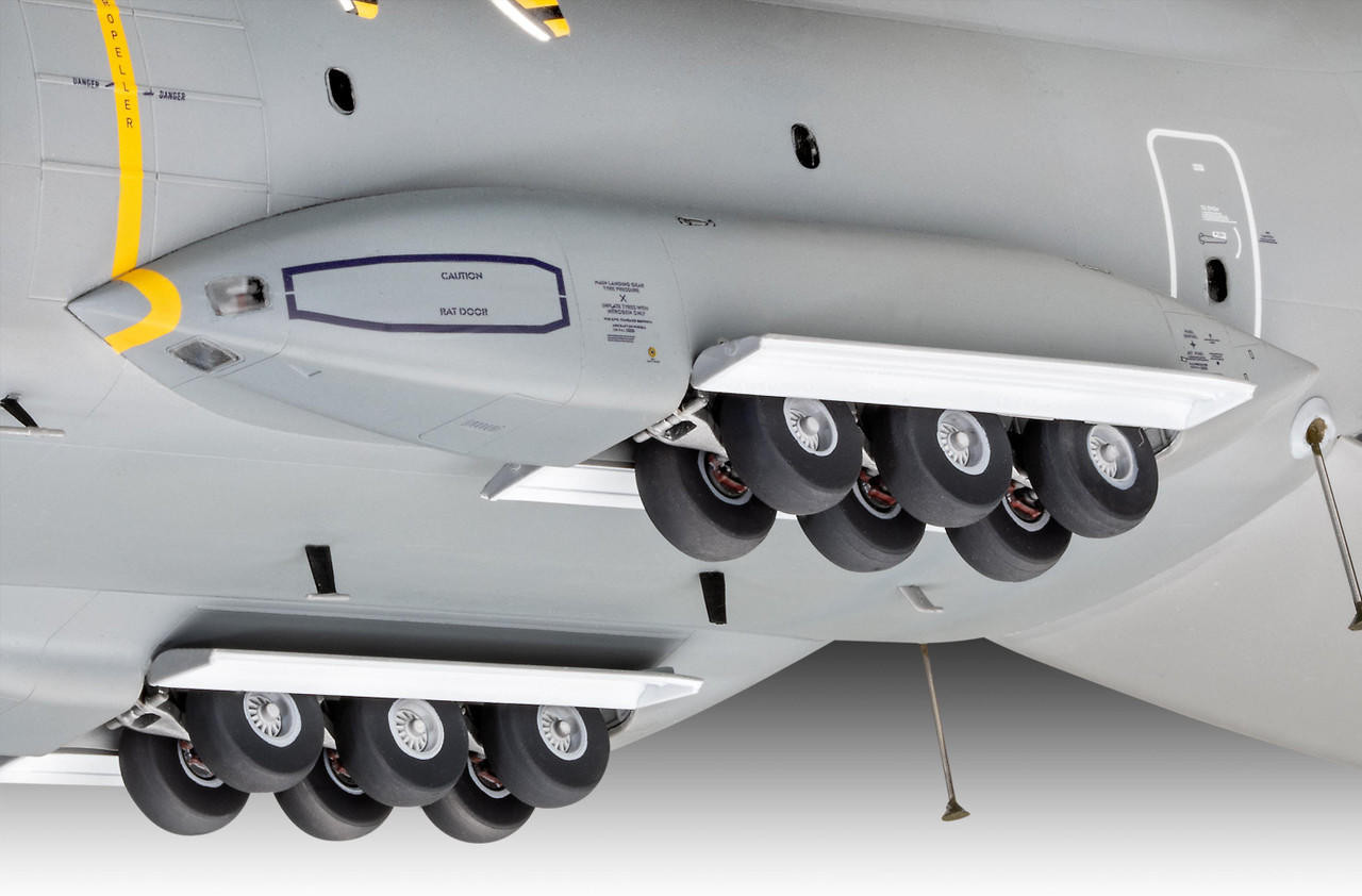 Revell 1/72 Airbus A400M RAF - Wonderland Models | RV03822 | £82.49