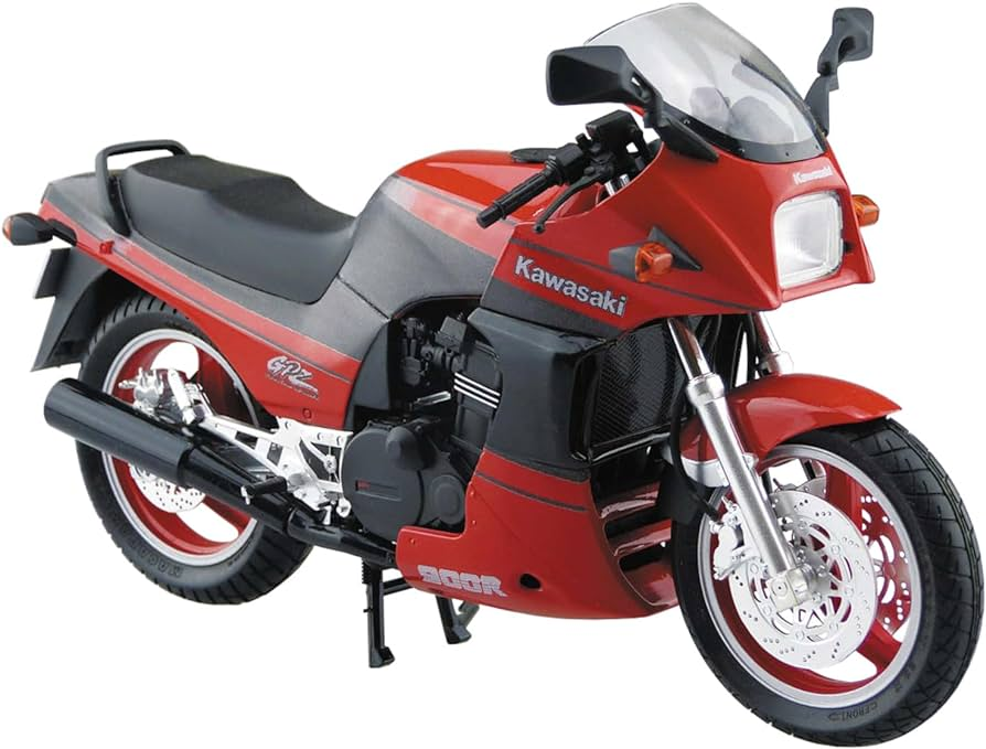 Kawasaki GPZ900R Ninja A7 with Custom Parts Aoshima 05454