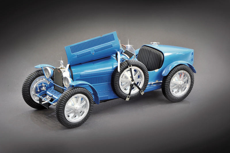 Italeri 1/12 Bugatti Type 35B Roadster - Wonderland Models