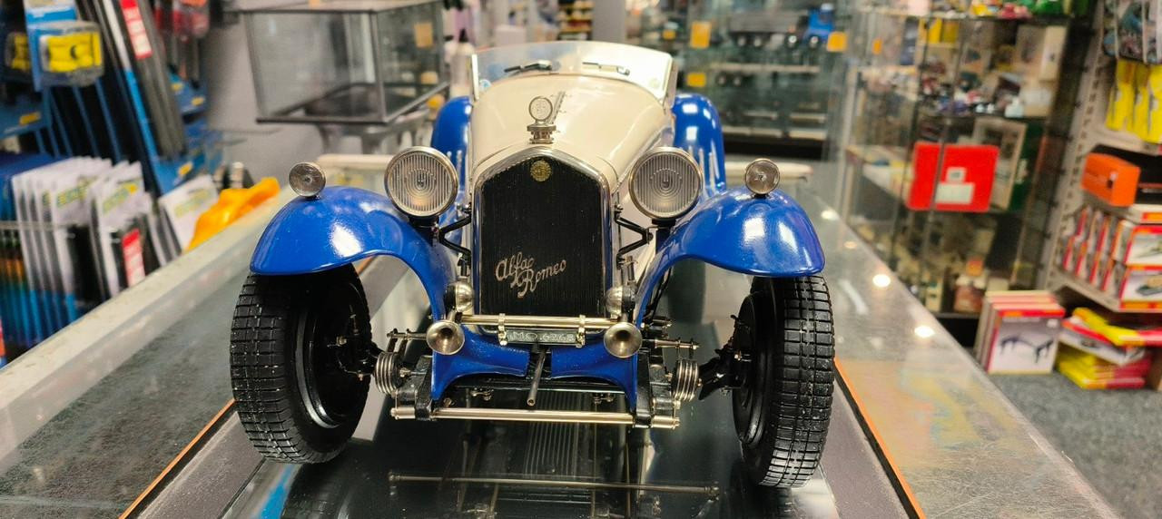 Pocher 1/8 1932 Alfa Romeo Spider Touring Gran Sport Ready