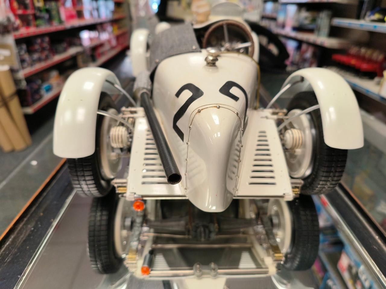 Pocher 1/8 Alfa Romeo 8C 2300 Monza Muletto Ready Assembled