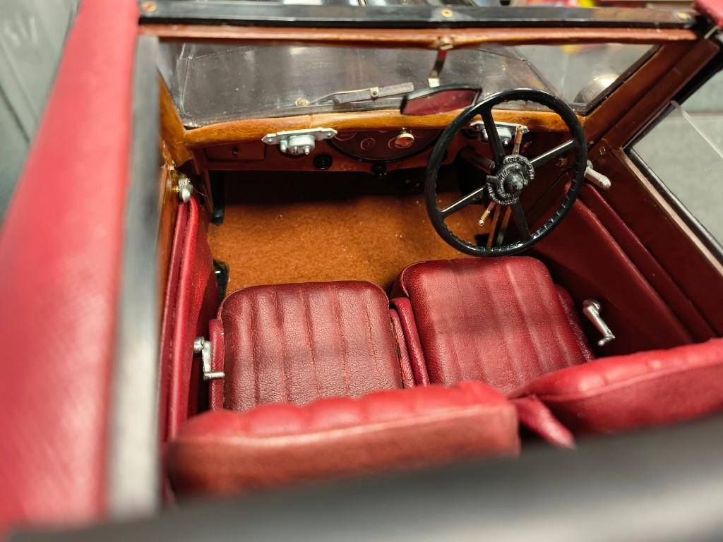 Pocher 1/8 1932 Rolls Royce Phantom II Sedanca Coupe Maroon And