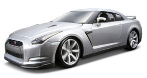 Burago 1/18 Nissan GT-R 2009 Diecast Model Burago 1/18 Nissan GT-R 2009 Diecast Model