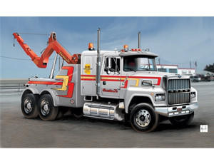  Italeri 1/24 US Wrecker Truck 
