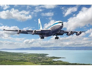Roden 1/144 Boeing 720B Pan American Model Kit Roden 1/144 Boeing 720B Pan American Model Kit
