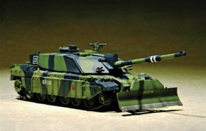 Trumpeter 1/72 Challenger II MBT (KFOR) Trumpeter 1/72 Challenger II MBT (KFOR)