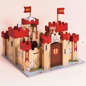 Le Toy Van Lion Heart Wooden Toy Castle