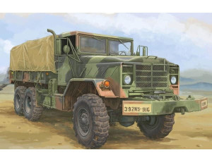 Trumpeter 1/35 M925A1 US Military Cargo Truck 5 Ton 6x6 Trumpeter 1/35 M925A1 US Military Cargo Truck 5 Ton 6x6