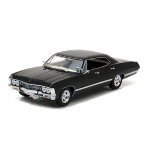 Greenlight 1/24 1967 Chevrolet Impala Sport Sedan Tuxedo Black Greenlight 1/24 1967 Chevrolet Impala Sport Sedan Tuxedo Black