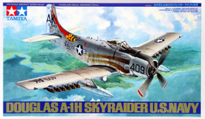  Tamiya 1/48 Douglas A-1H Skyraider US Navy 