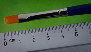 Albion Alloys Brushes - Synthetic - Size 6 Flat