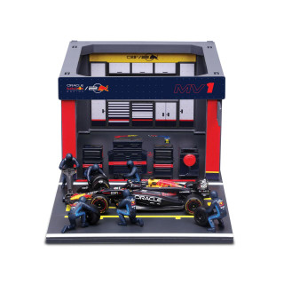 Burago 1/43 F1 Red Bull Racing RB20 2024 Max Verstappen Pit Pass Diorama