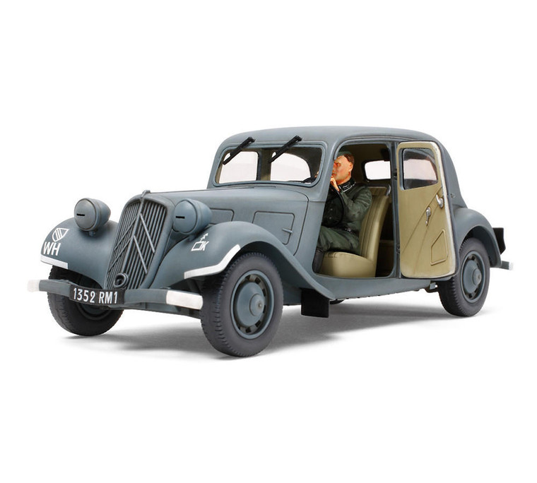  Tamiya 1/35 Citroen Traction 11CV Staff Car 