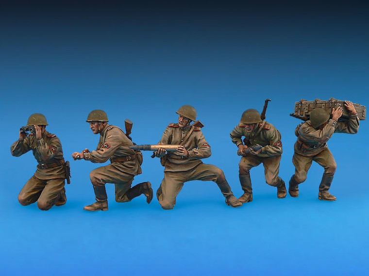  MiniArt 1/35 Soviet Artillery Crew Model Figures 