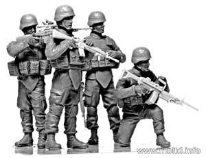  Master Box 1/35 US Check Point in Iraq Model Figures 