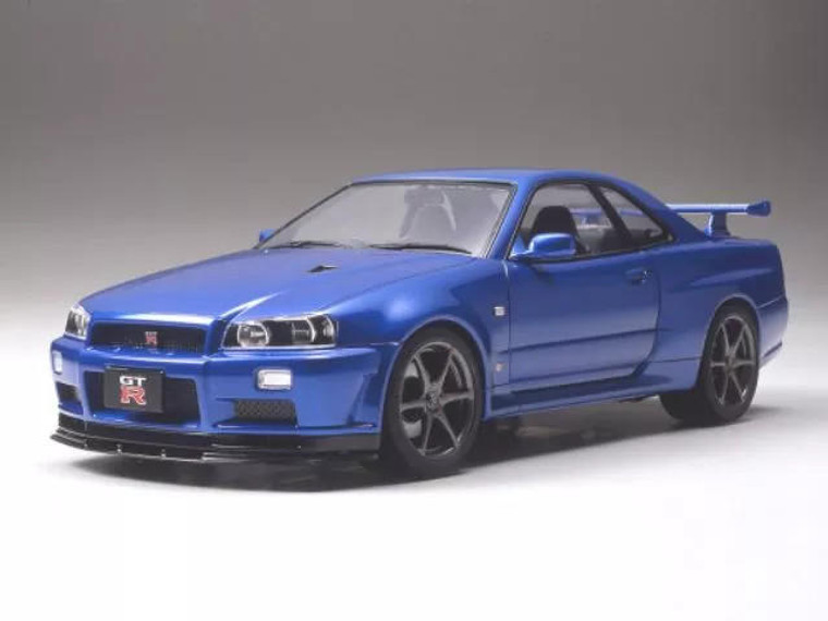  Tamiya 1/24 Skyline  GT-R V Spec II Model Kit 