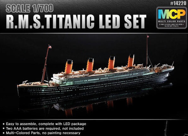  Academy 1/700 RMS Titanic with LED Lighting Set 