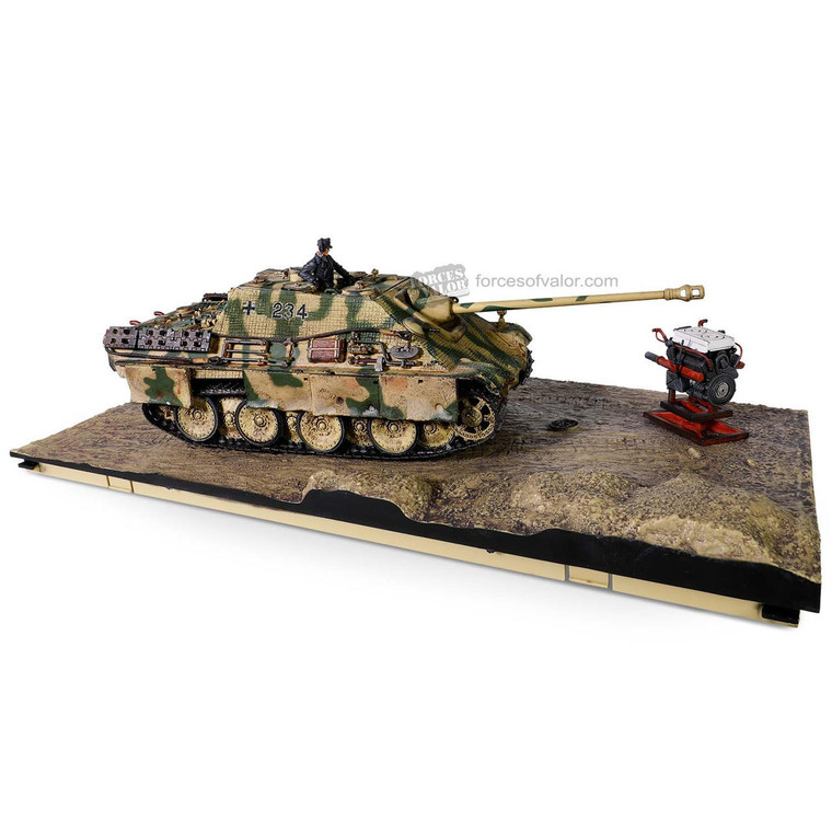  Forces Of Valor 1/32 German Sd.Kfz. 173 "Jagdpanther" (Early Production Model) Diecast Model 