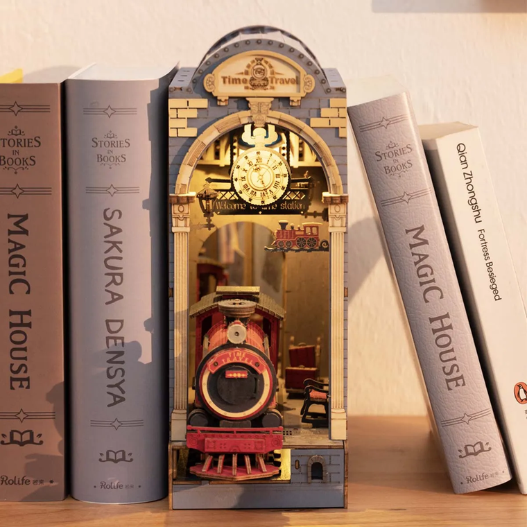 Rolife Time Travel 3D Creative Bookend - Wonderland Models | TGB04 | £39.99