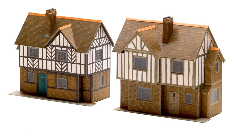  Superquick 1/76 Two Elizabethan Cottages Card Building Kit 