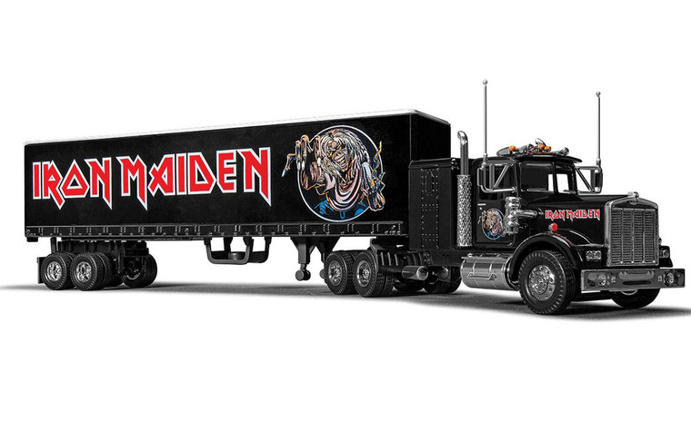  Corgi 1/50 Heavy Metal Trucks - Iron Maiden 