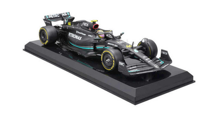  Burago 1/24 Mercedes-AMG F1 W14 2023 #44 Lewis Hamilton Diecast Model 