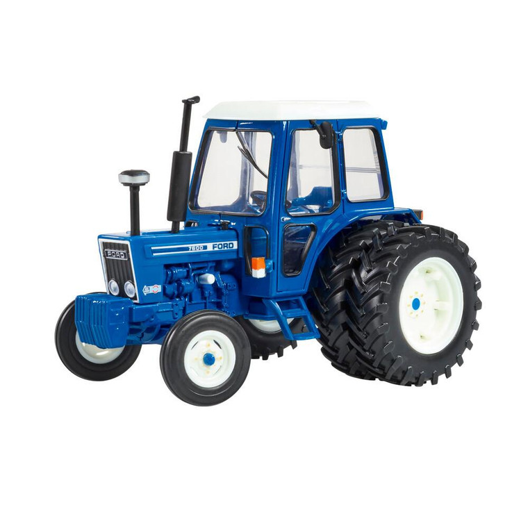  Britains 1/32 Ford 7600 with Dual Rear Wheel Diecast Model 