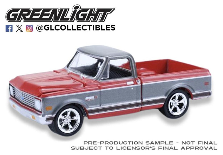  Greenlight 1/64 Chevy Cheyenne C10 Short Bed 1972 - Ruby Red And Gunmetal Grey 