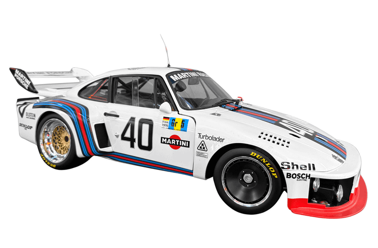  IXO 1/8 Porsche 935 Martini 002 (R16) 1976 Diecast Model Kit 