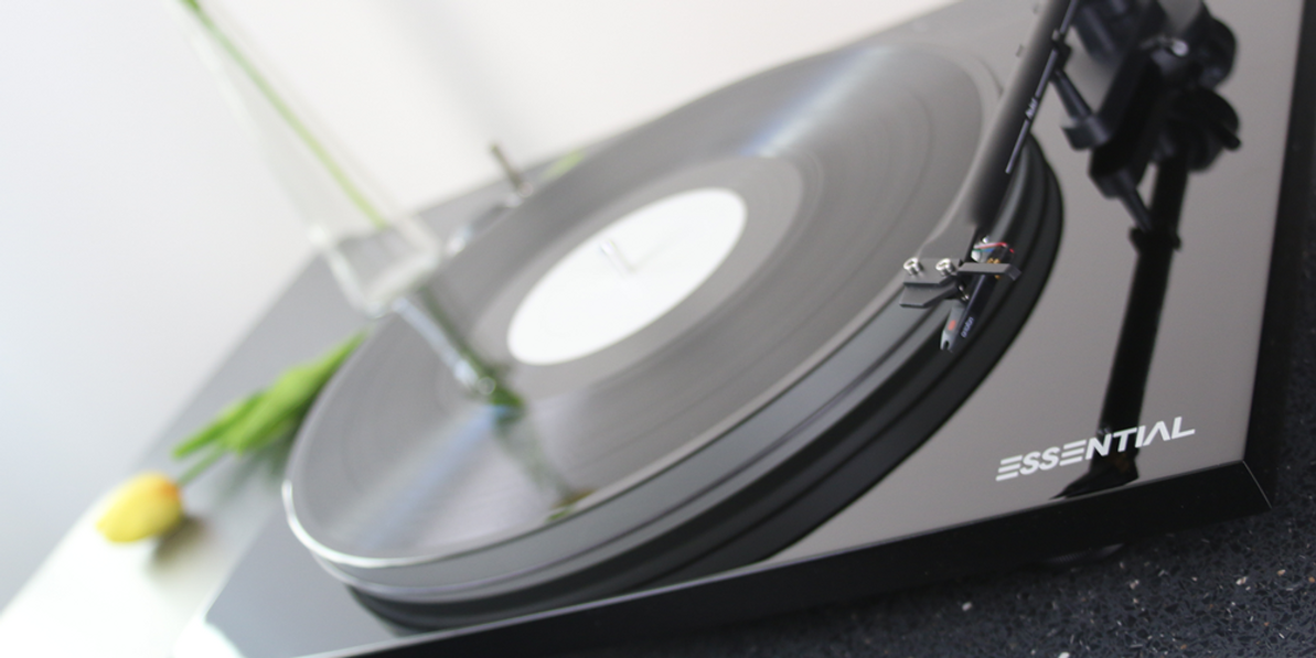 ProJect Audio Essential III Bluetooth Turntable - Quality and Convenience