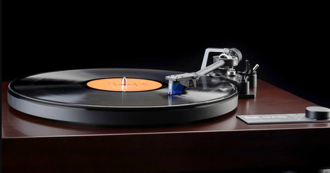 Dual CS-618Q Semi-Automatic Turntable