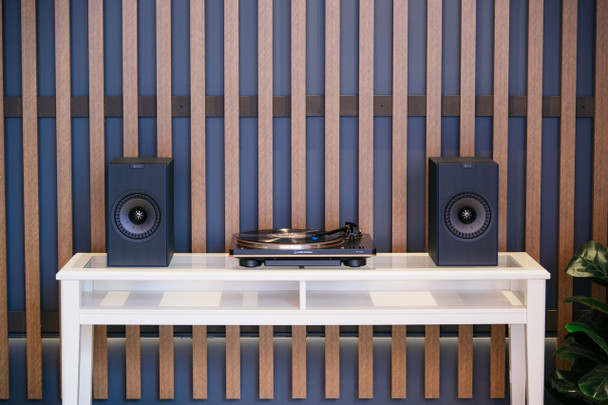 KEF Coda W Active Speakers & Audio Technica AT-LP70XBT Turntable Bundle