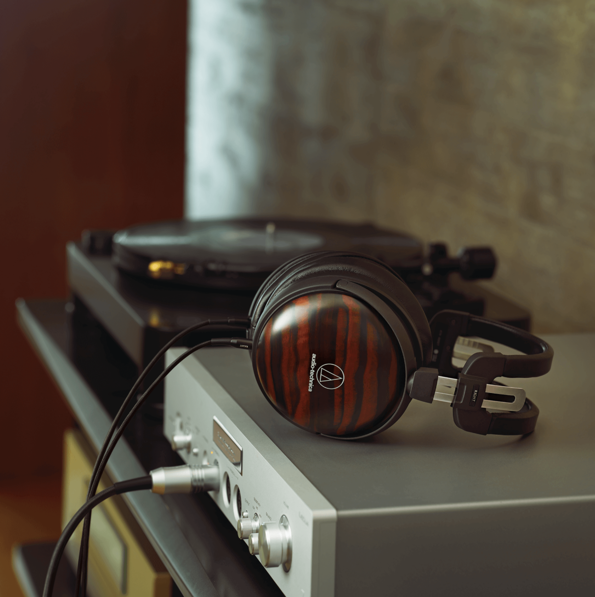 audio-technica-ath-awkt-closed-back-dynamic-wooden-headphones-hero-stereophonic.png audio-technica-ath-awkt-closed-back-dynamic-wooden-headphones-hero-stereophonic.png