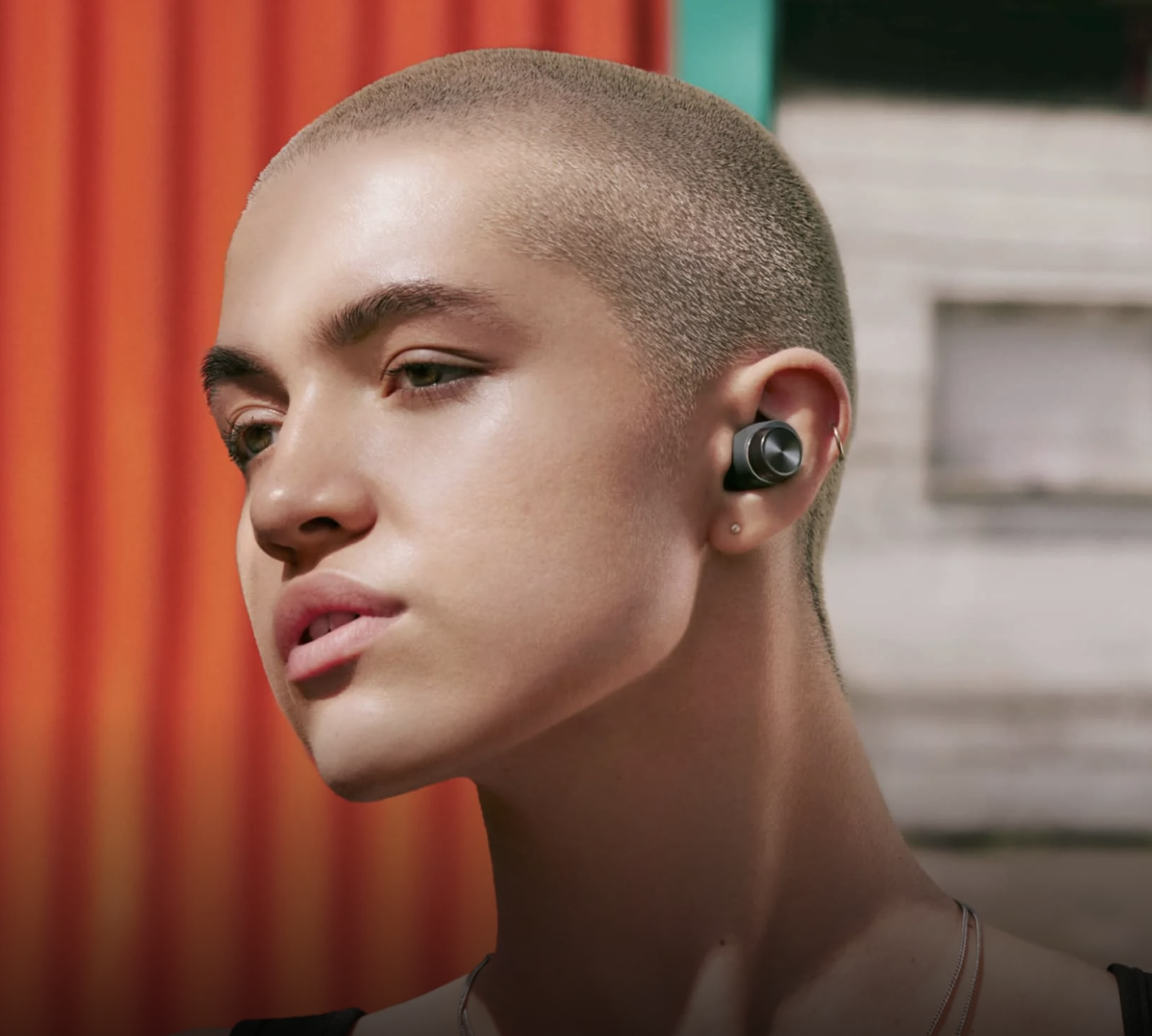 bowers-and-wilkins-pi5-s2-in-ear-wireless-earbuds-hero-1-stereophonic.png