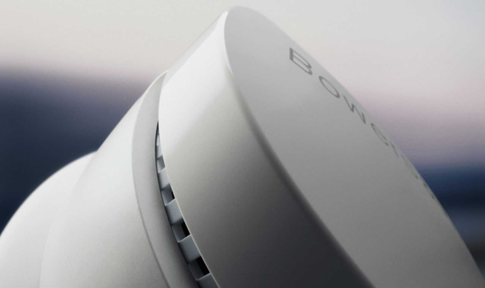 bowers-and-wilkins-pi6-wireless-earbuds-cloud-gray-closeup-vinyl-revival.png