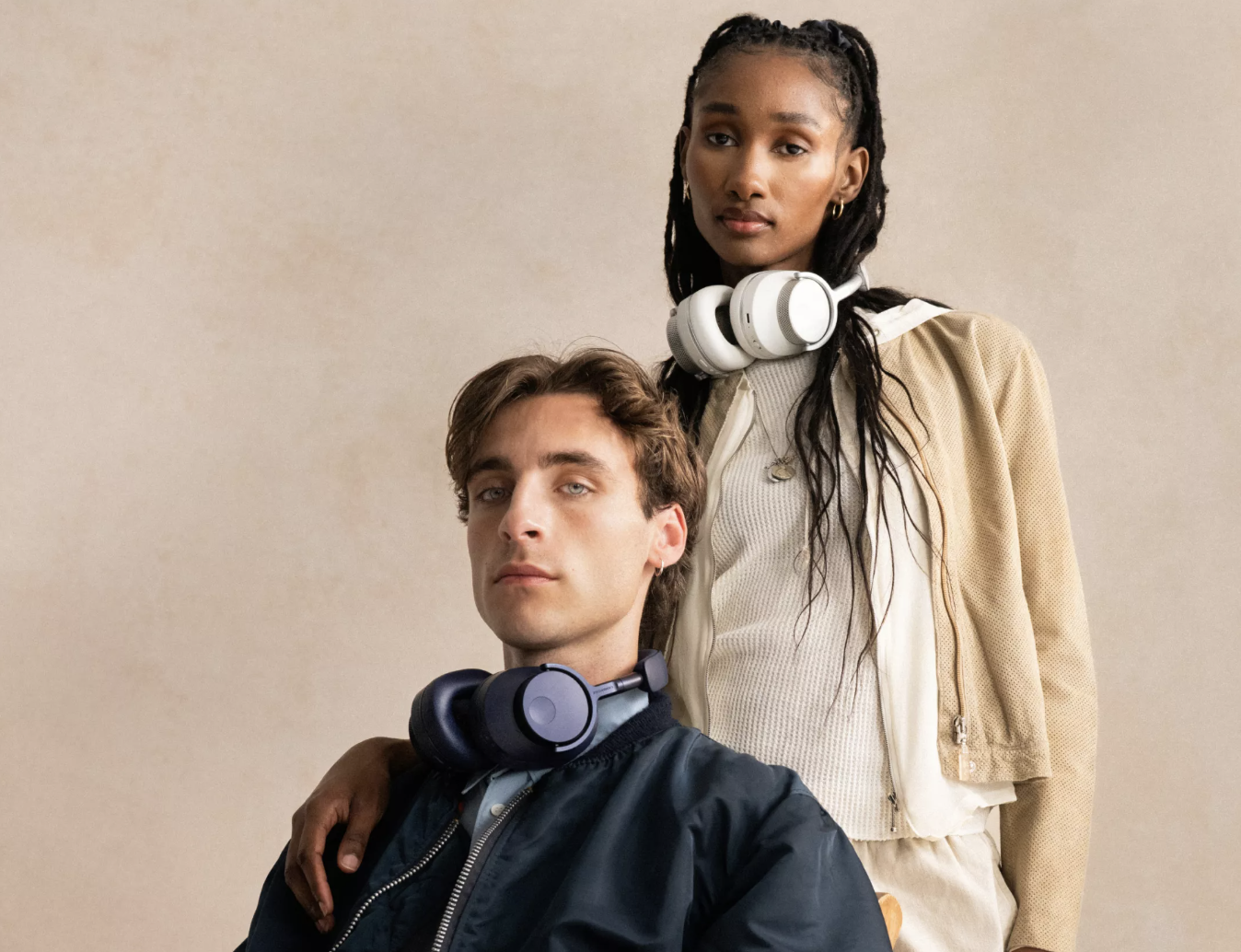 cambridge-audio-melomania-p100-se-over-ear-headphones-hero-stereophonic.png