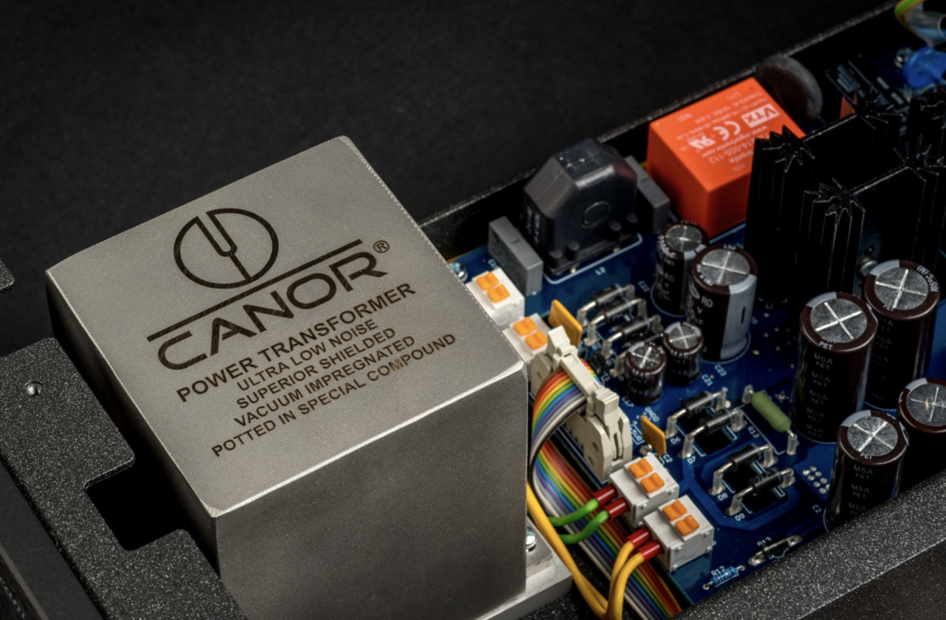 canor-ph-2.10-tube-phono-preamplifier-power-transformer-stereophonic.png