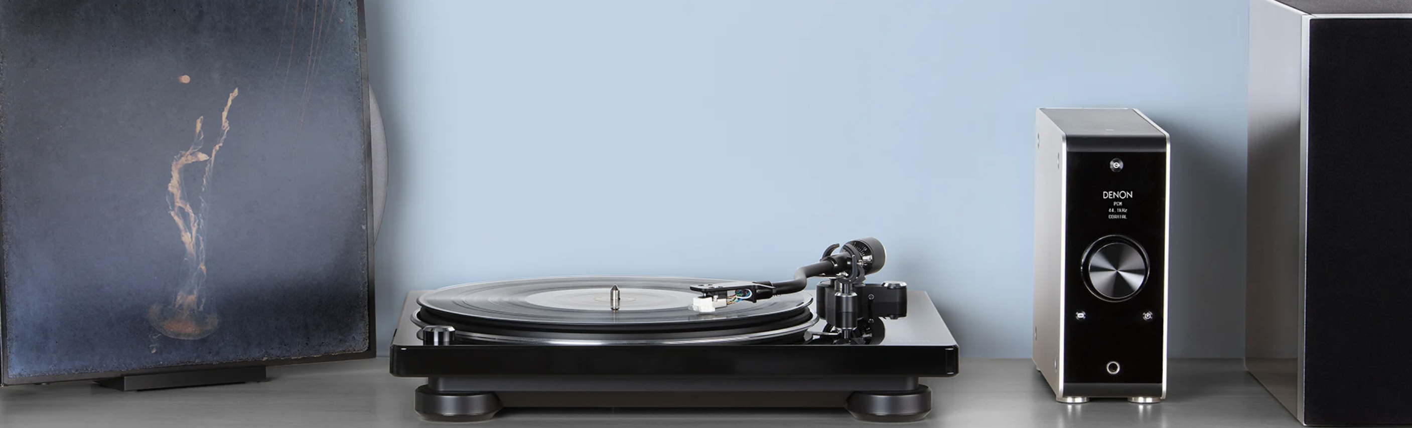 denon-dp-400-turntable-hero-stereophonic.png