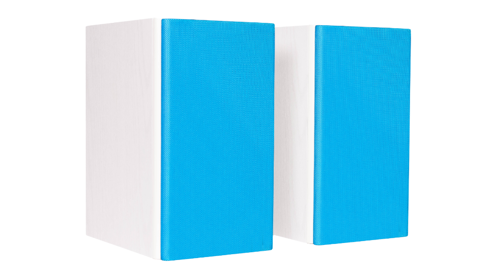 encel-gelati-bookshelf-speakers-vanilla-white-ocean-blue-grilles-stereophonic.png