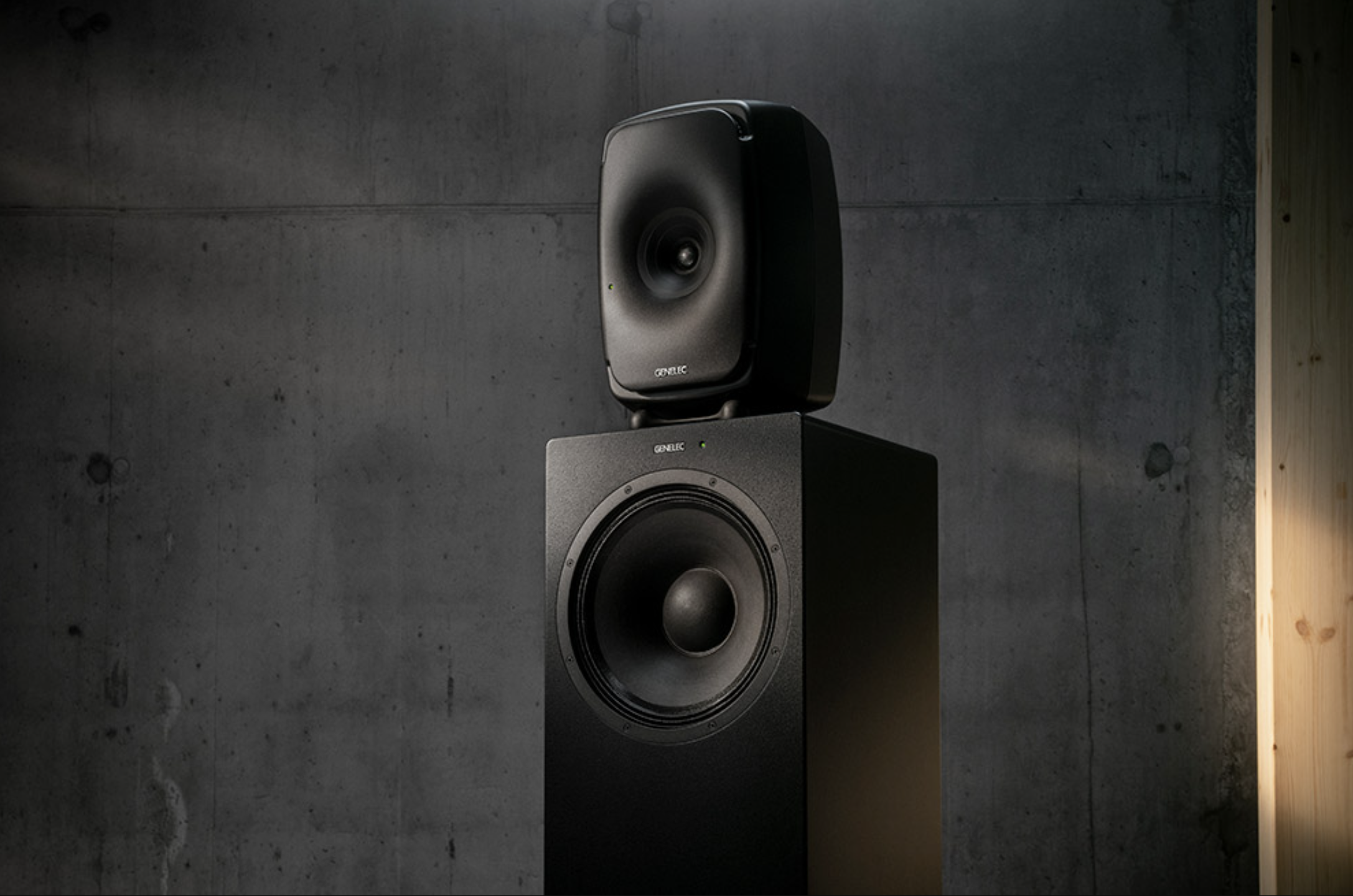 genelec-w731a-hero-vinyl-revival.png